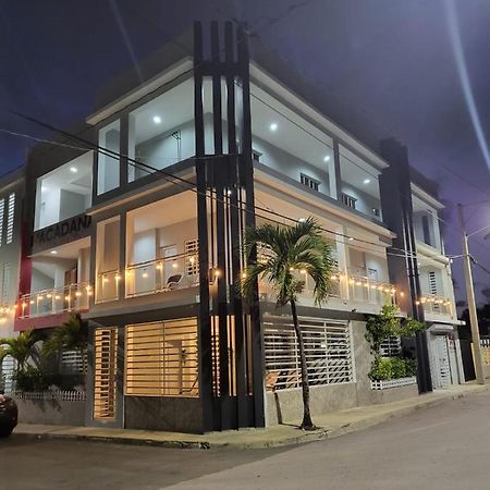 Apartahotel Macadana ナグア エクステリア 写真