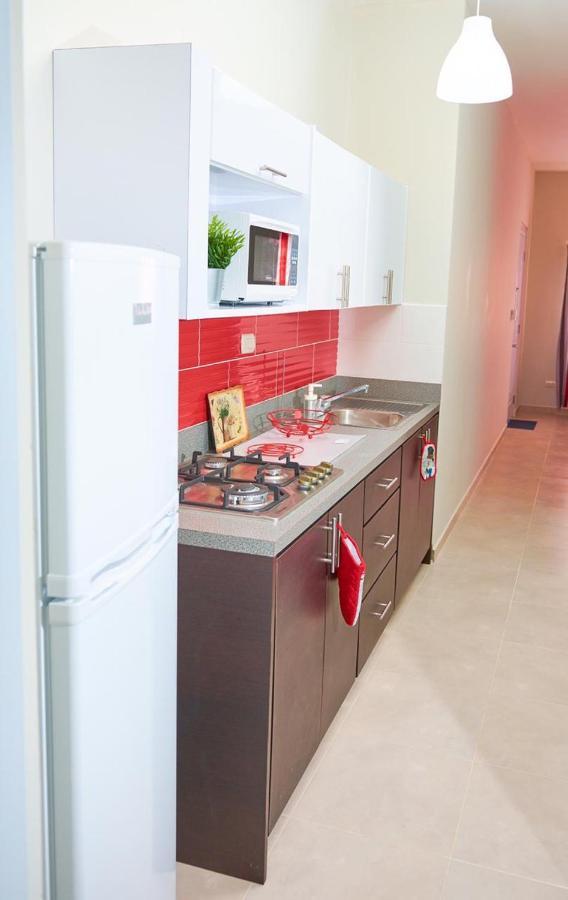 Apartahotel Macadana ナグア エクステリア 写真