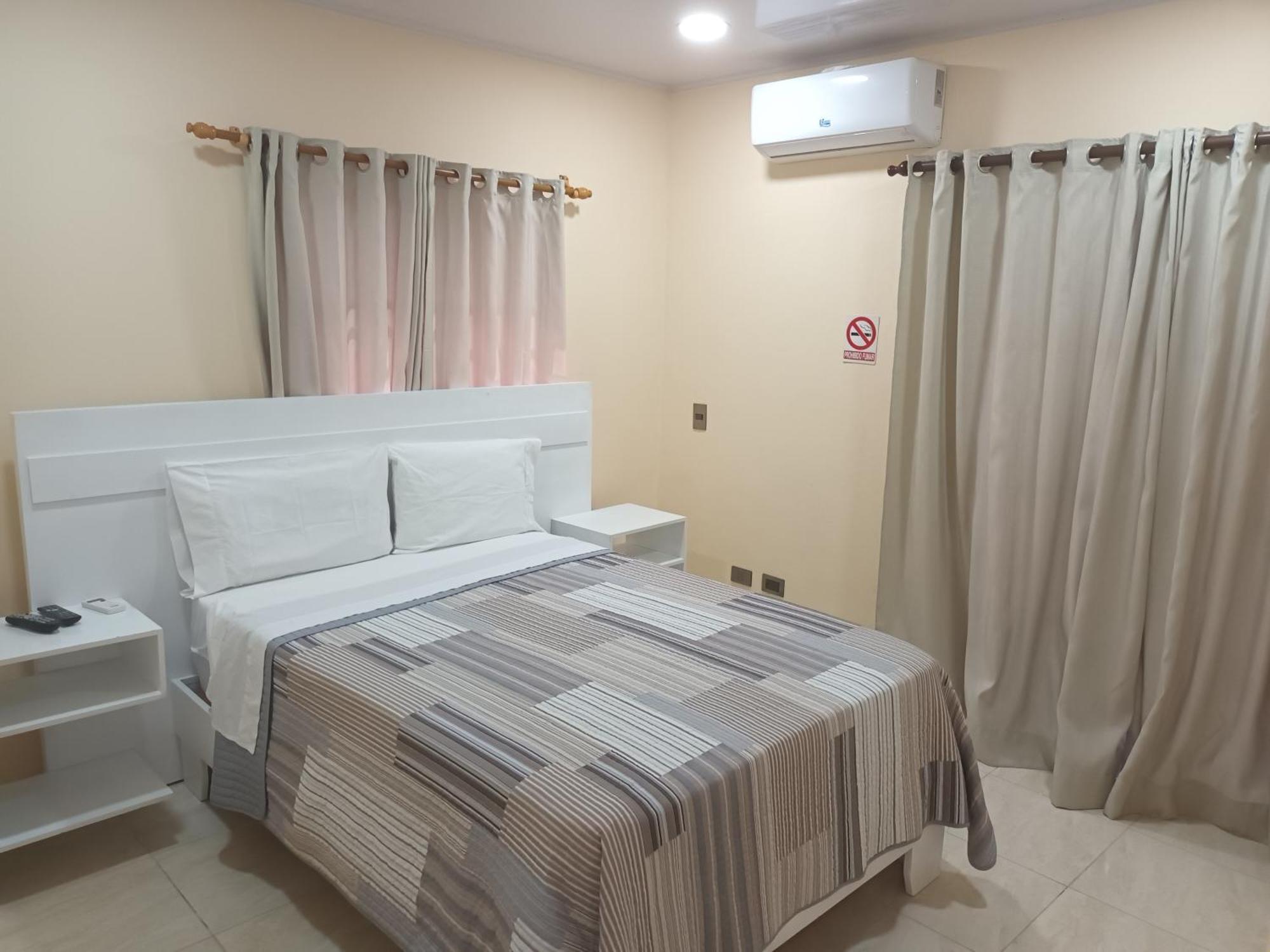 Apartahotel Macadana ナグア エクステリア 写真